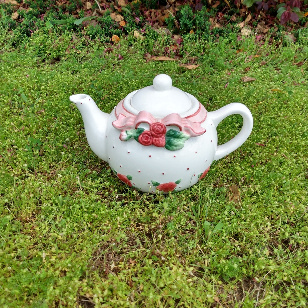 Ganz Brand Ceramic/ Glass Decorative Teapot